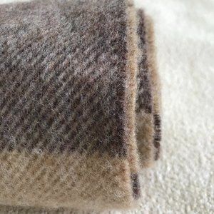 Beautiful Irish Wool Tartan Scarf Brand New